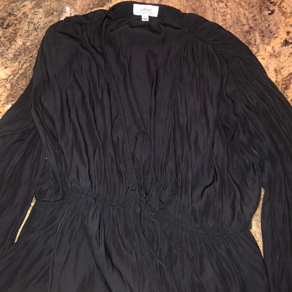 🎉 HOST PICK 🎉 Wilfred blouse Black - Picture 3 of 9